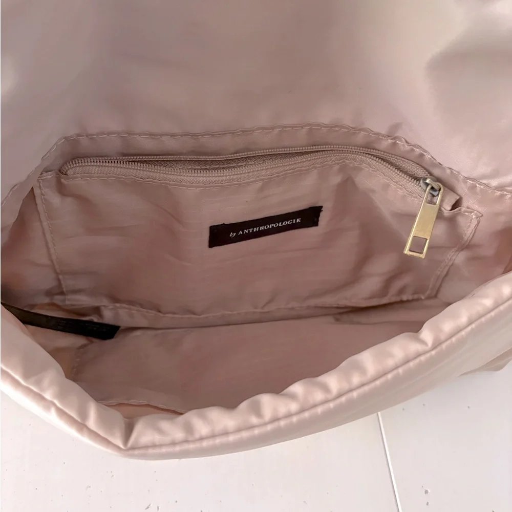 The Lark Puffy Woven Crossbody Bag light weight Sand Cream color - Picture 5 of 13